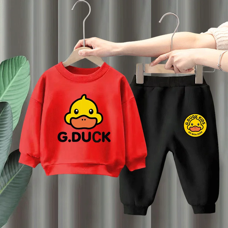 271 setRed sweatshirt h1 + black sweatpants h2