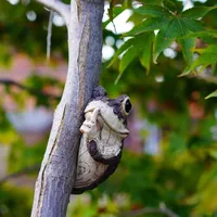 Peeping Frog Climbing Tree Hanging Decoration Resin Crafts Decoration Ornament Garden Art Courtyard Decoration 3