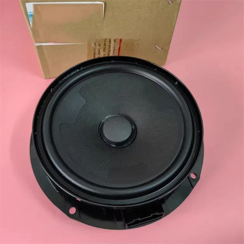 Auto Front or Rear Door Bass Sound Speaker Horn For VW Tiguan 2 II 5NA035454 5NA035453
