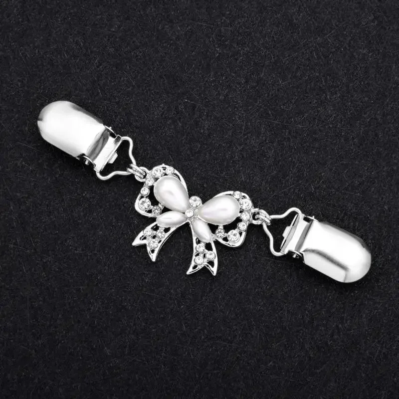 Cardigan Clip Sparkling Secure Hold Elegant Design Functional Accessory Retro Fashion Cardigan Clip With Rhinestones Vintage garment clips clothes clips clothing decor