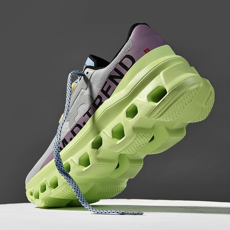 New Men's Lightweight Breathable Mesh Running Shoes: Stylish Flying Woven Design for Sports Ideal for Teenagers and Students