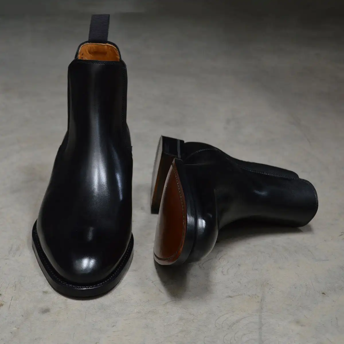 

Classic Men's Black Versatile Pointed Toe Chelsea Boots British Fashion Casual Nude Boots