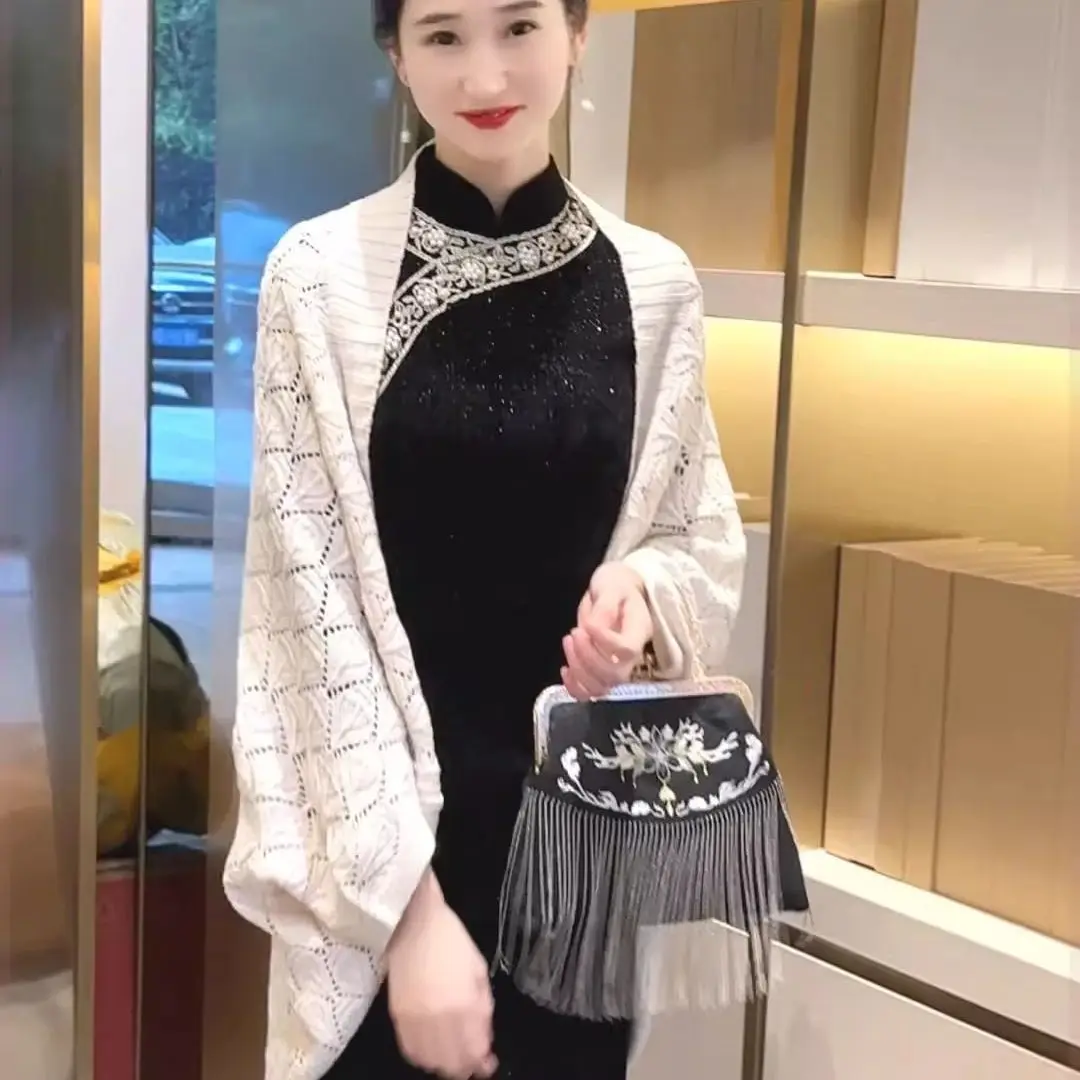 

Lace Shawl Evening Dress Party Dinner Shawl Solid Color Hollow Out Lace Floral Jacquard Scarf for Women 2024 New Versatile YC556