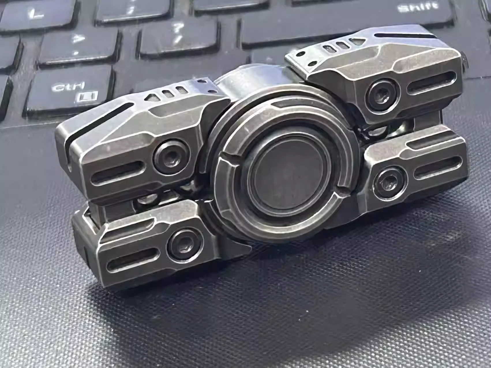 

Ограниченная серия для повседневного использования без принта McGee Starship Гироскопический камень для мытья