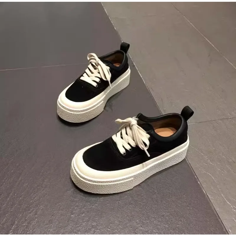 Retro frosted leather thick soled casual board shoes, women's round toe lace up genuine leather sports shoes, flat shoes