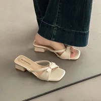 Chaussons pour femmes mode en plein air sandales décontractées doux arc femmes sandales vacances d'été plage pantoufles pour femmes Chaussons Femme 3