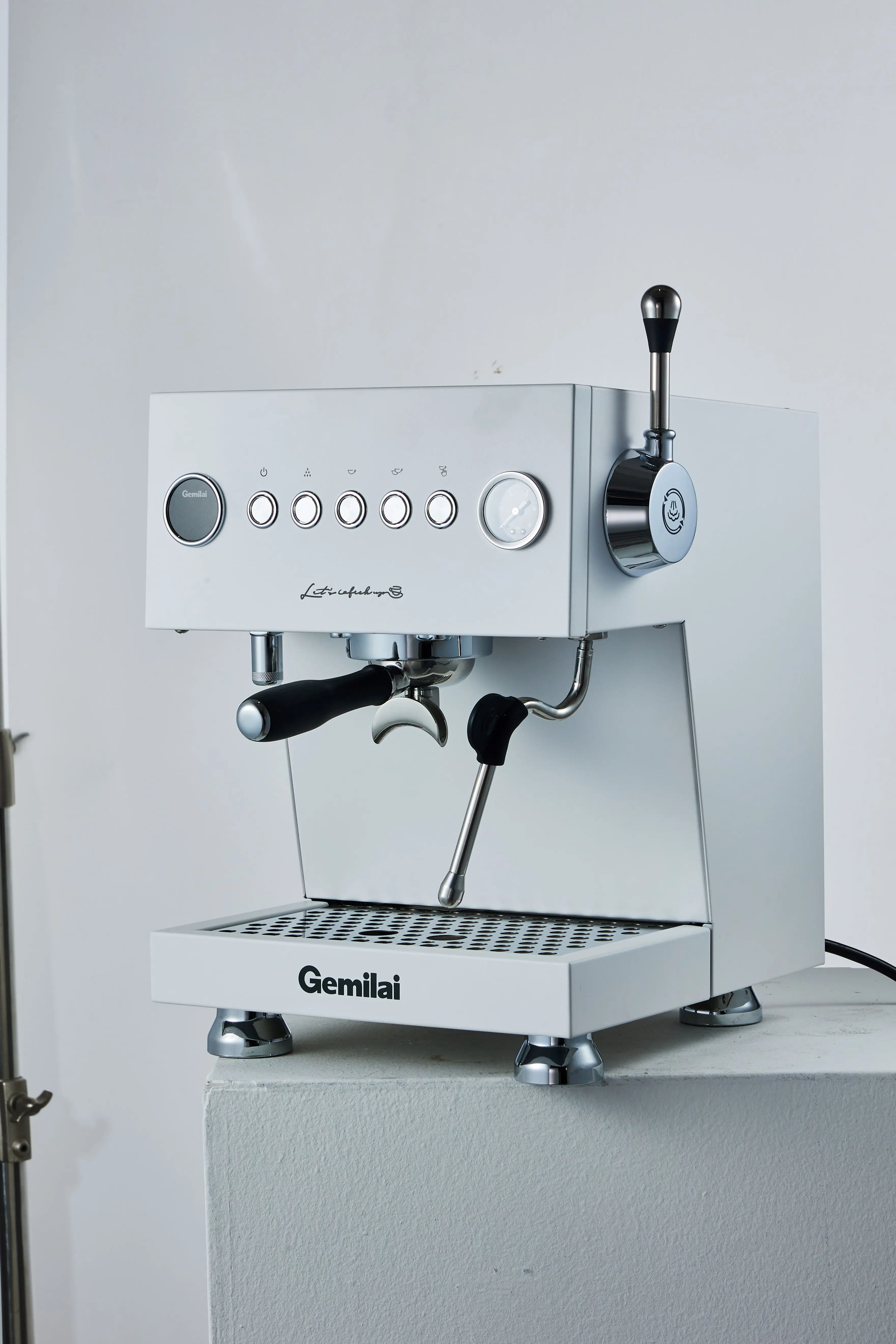 Elevate Your Coffee Game With The CRM 3026 Espresso Maker And Coffee Machine From Corrima 3