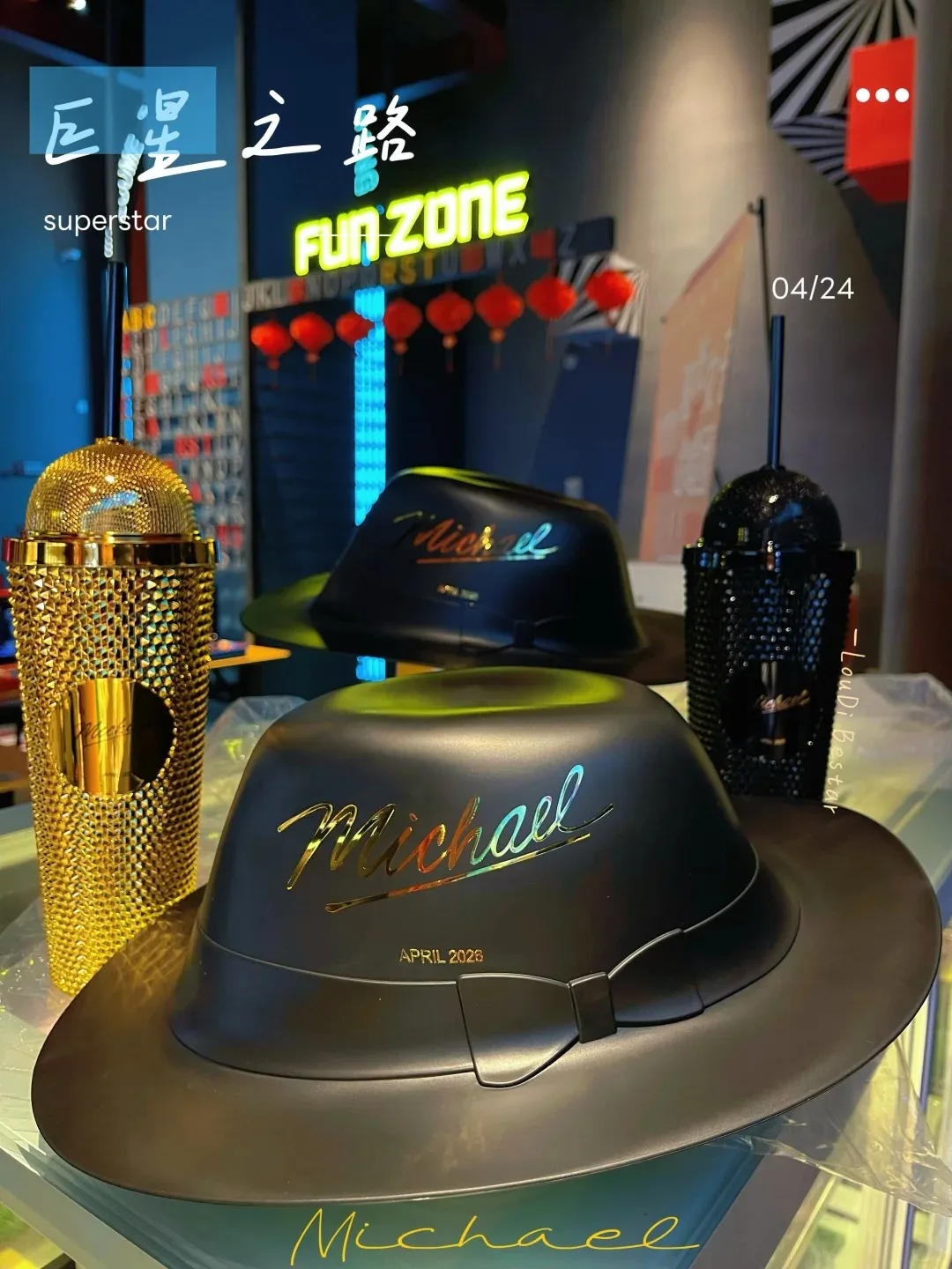 New Authentic Michael Jack Son Superstar Road Microphone Styling Cup Water Cup Hat Styling Bucket Popcorn Valley Bucket