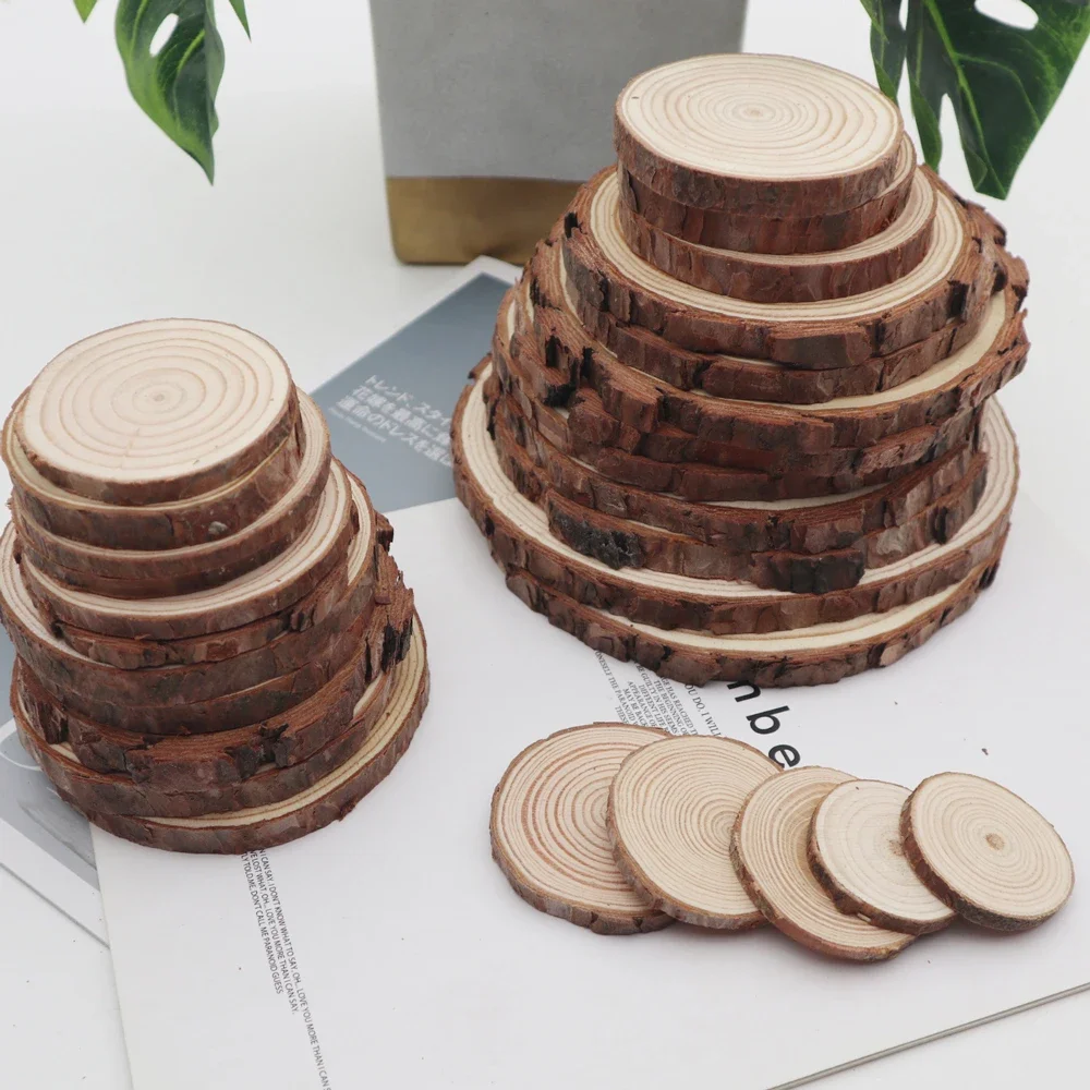 24 Fette Di Legno Naturale Per Decorazione E Fai Da Te – Dischi In Legno Di Pino Con Corteccia, Diametro 10-11,4 Cm. Perfetti Per Lavoretti Creativi, Decorazioni Natalizie, Sottobicchieri, Pittura E Oggetti Regalo.