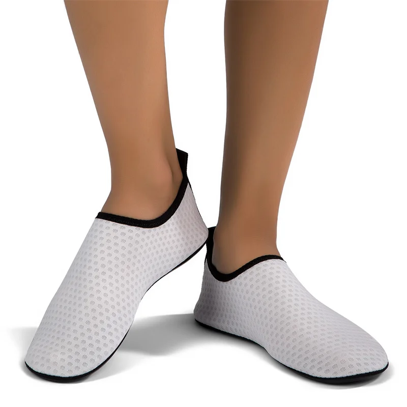 Aqua Shoes Lightweight Flat Footwear Upstream Shoes Beach Stroll Sandals Water Slippers Sizes 34-49 Males