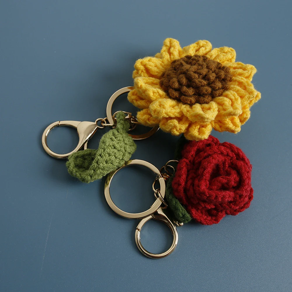 Gehäkelter Sonnenblumen-Schlüsselanhänger, Kawaii, handgefertigter Blumen-Anhänger, gestrickte Blumen, Taschendekoration – Detail 1