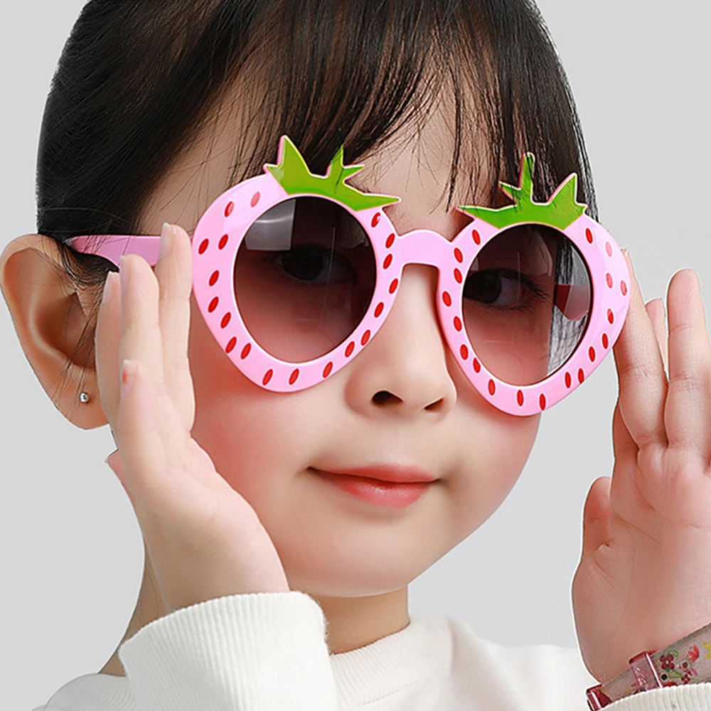 New Cute Baby Sunglasses Childrens Cartoon Funny Strawberry Shape Large Frame Glasses Fashionable Personality Sunglasses