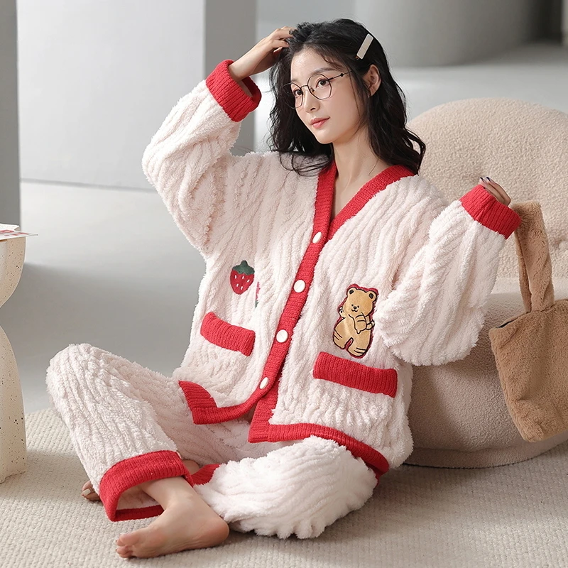 

Winter Thick Flannel Pajamas for Women Cute Bear Pattern Fashion Girl Sleepwear Kimono Style Pijamas Velvet Cardigan Loungewear