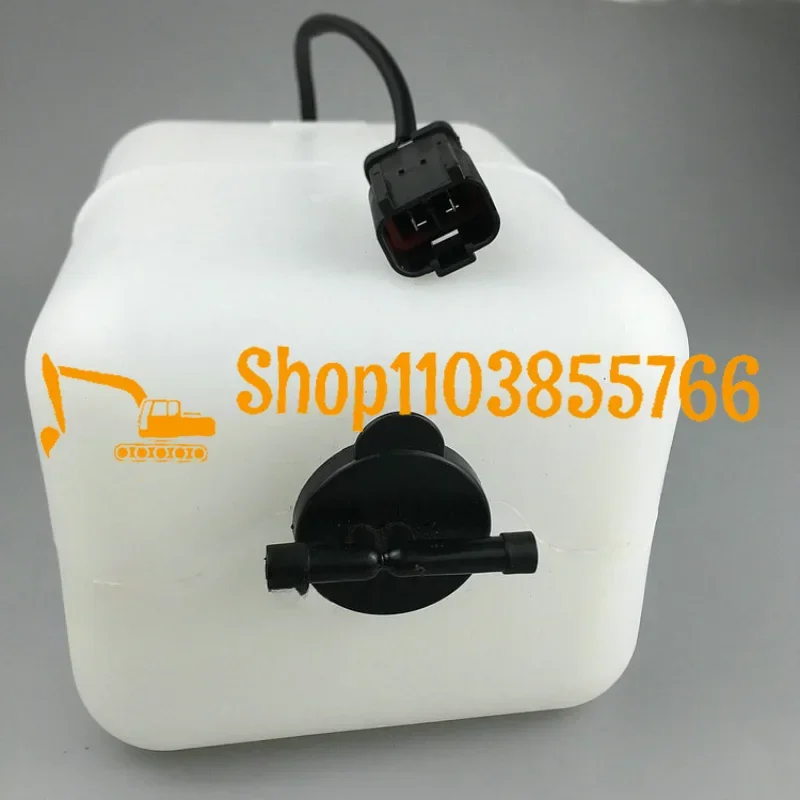 Excavator Accessories for Komatsu PC120 PC200 PC220 PC240 PC360-5-6-7-8 Auxiliary Water Tank Spare