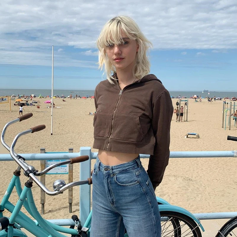 

2022 New Autumn Fashion Ladies Short Sweatshirt Casual Long Sleeve Women Streetwear Brown Zipper Pocket Hoodie Pink