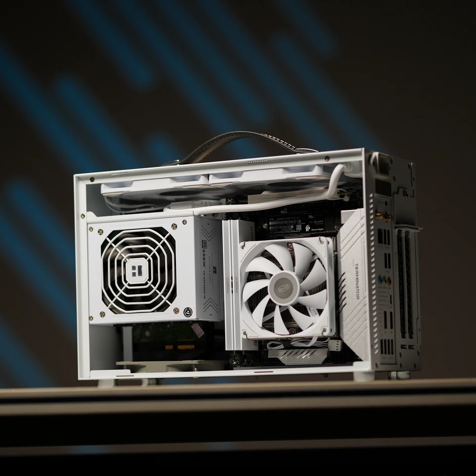 Shiny Snake S300 Mini-ITX PCケース Shiny Snake S300 Mini-ITX PCケース