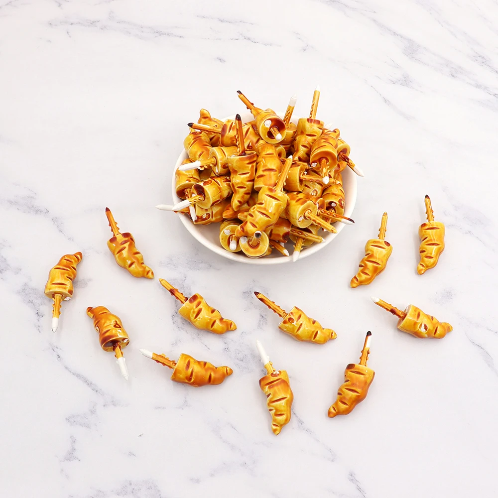 

24pcs Artificial Snowman Yellow Nose Craft DIY Doll Nose Plastic Santa Nose Sewing Making Doll Puppets Stuffed Stuffed Crafts