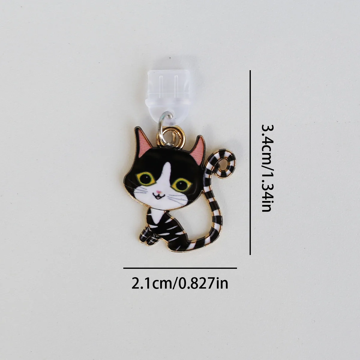 1 Stück Niedlicher Großkopf-Katzen-Staubschutz-Anhänger in Mehrfarbig für iPhone und Type-C Anschlüsse als Handy-Zubehör und Dekoration – Detail 8