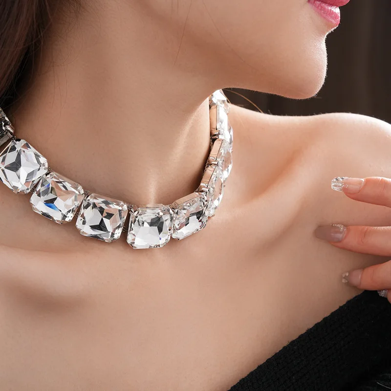 Inlaid Rhinestone Square Earrings Necklace Two-piece Set Fashion Versatile Exaggerated Temperament Light Luxury Accessories Sets
