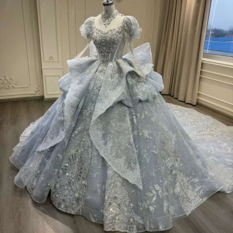 レース刺embroideredウェディングドレス、長袖、ラウンドネック