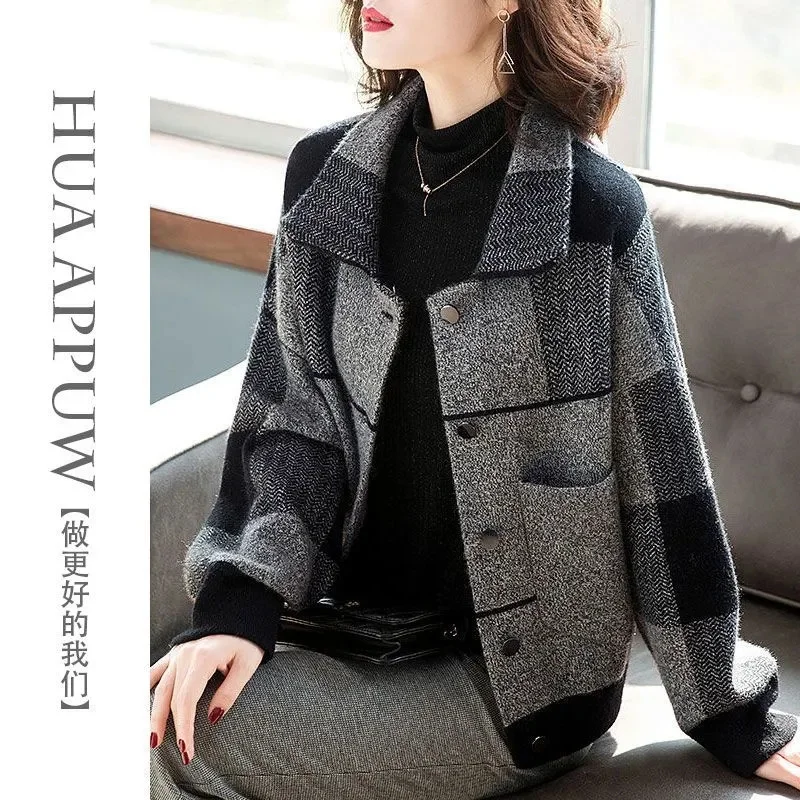 

Early Autumn Checkered Woolen Cloth Short Coat Women 2024 New Spring Autumn Loose Slim Outerwear Cardigan Female Middle Aged Mom