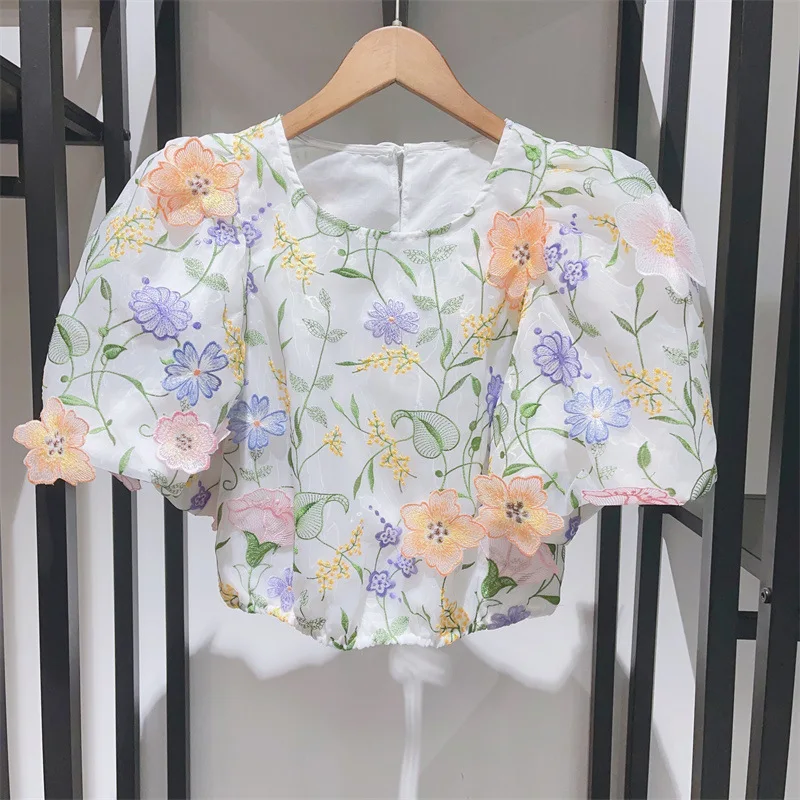 

2023 Spring and Summer Fashionable Precision Heavy Industry Embroidery Flower Puff Sleeve Top Women Blouse