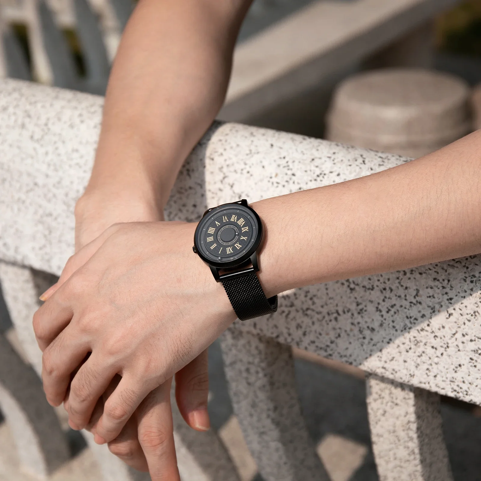 EUTOUR Orologio magnetico da uomo, quarzo giapponese a mani libere