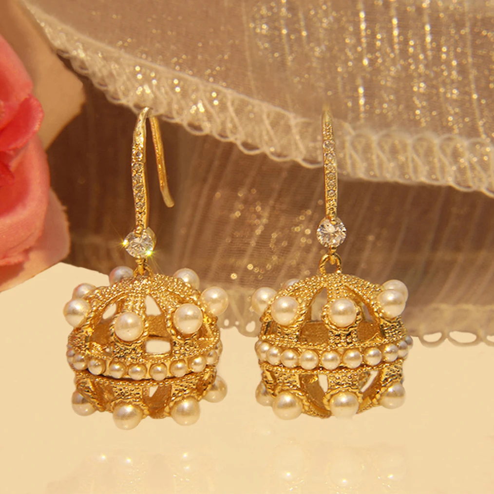 New 18K gold-plated micro-inlaid natural zircon freshwater pearl lantern long hook style luxury fashion earrings
