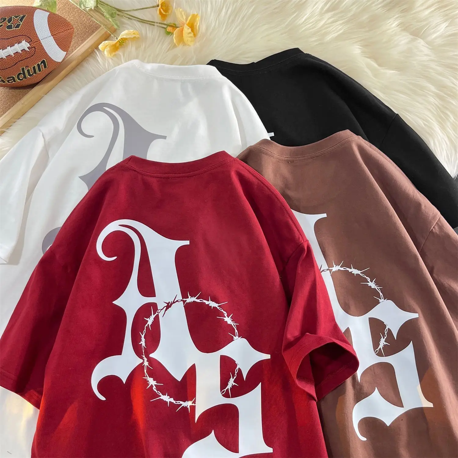 

American Vintage Minimalist Creative Letter Printed Short Sleeved T-shirt for Men and Women Summer Half Sleeved Couple Top Ins