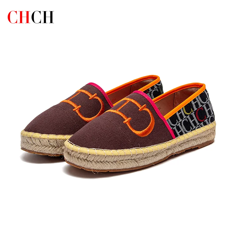 CHCH Women's Flat Shoes New Fashionable Splicing Women's Beach Shoes Anti slip Mommy Shoes 2