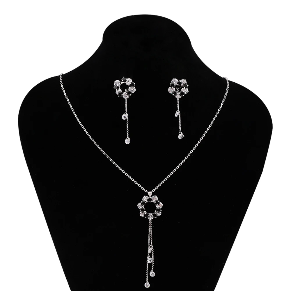

French Women's New Necklace Earrings Black and White Stone Flower Shape Pendant Popular Accessories Party Gifts Free Delivery
