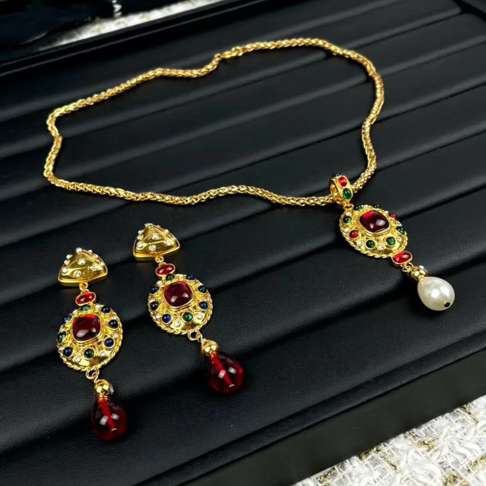 High Quality women's Jewelry Set. Top Medieval Jewelry, Original Designer Necklace. Red Gemstone Pearl Pendant Wedding Gift