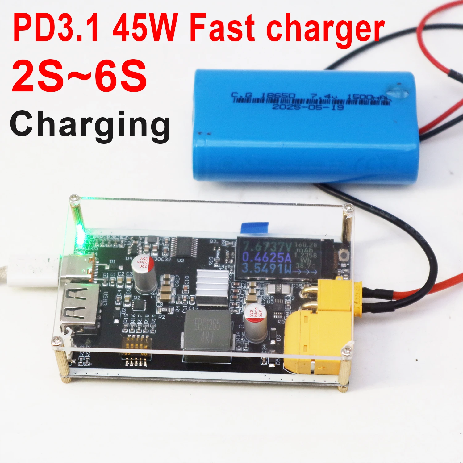Chargeur multiport 45W IP2369 pour batteries Li-ion/LiFePO4 2-6S montrant les câbles de charge branchés