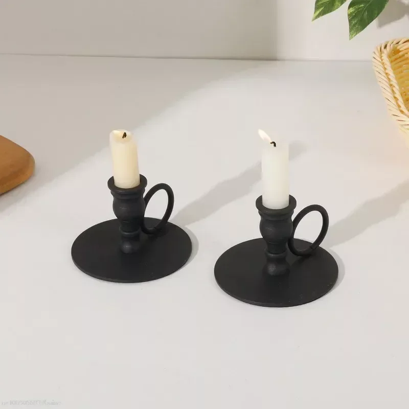 1PC Retro Candle Holder Simple Metal Handheld Candlestick Taper Candle Cup for Tabletop Party Wedding Christmas Home Decoration