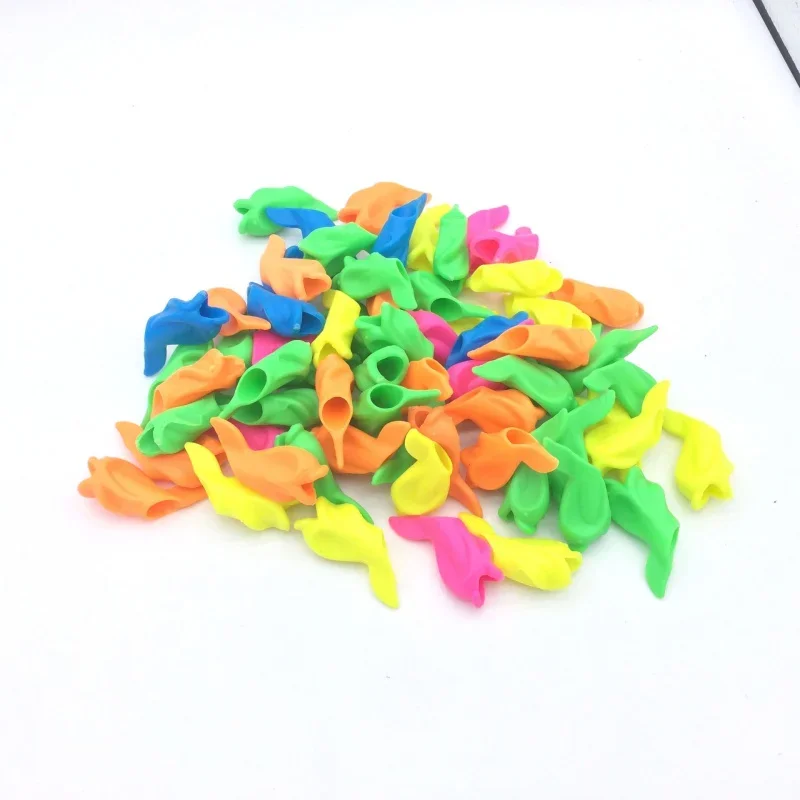 귀여운 실리콘 물고기 연필, 어린이 학생 글쓰기 버팀대, 펜 슬리브 문구, 20 개, 신제품