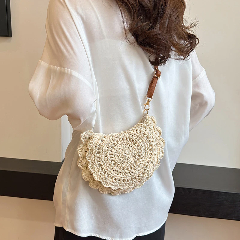Vintage Woven Straw Handbag New Vacation Style Round Summer Beach Bag Fashion Crossbody Bag Ladies Messenger Bags
