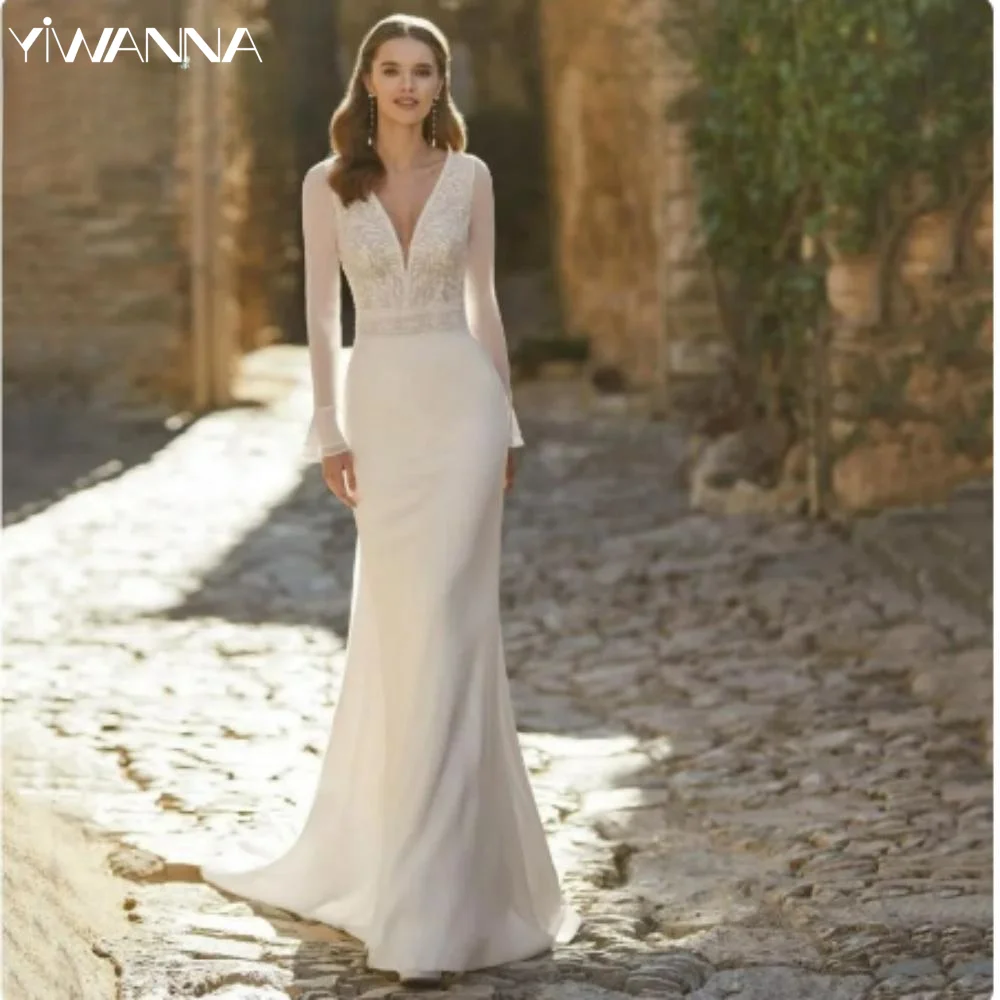 Женское свадебное платье с кружевной аппликацией