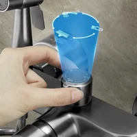 ก๊อกน้ำติดผนังทองเหลืองแบบสามหัว ก๊อกผสมน้ำร้อนน้ำเย็น พร้อมก๊อกน้ำฝักบัวในห้องน้ำขนาด G1/2 นิ้ว พร้อมหัวฉีด 4