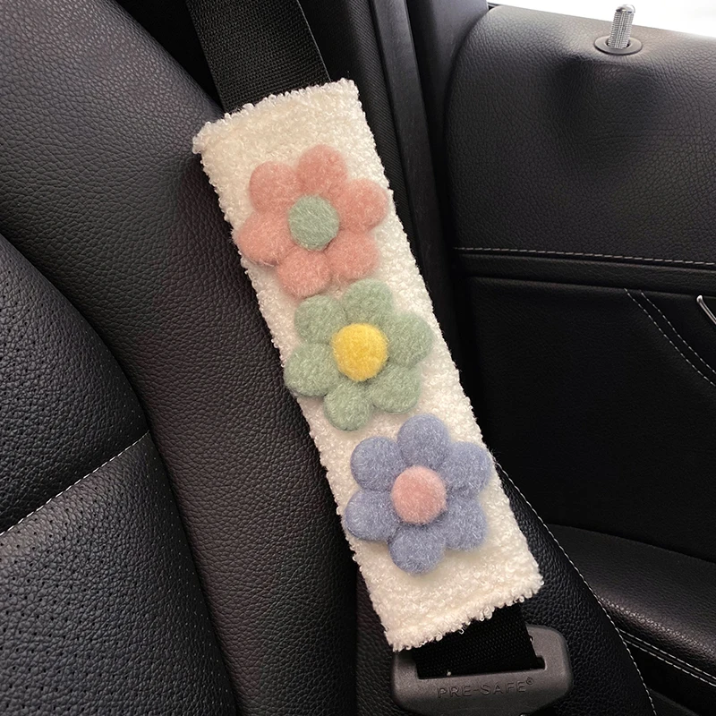 Seat Belt Covers 1pc Styling Soft Plush Flowers Car Seat Belt Cover Shoulder Strap Harness Cushion Artificial Lamb Auto Seatbelt Shoulder Pad seat belt protector