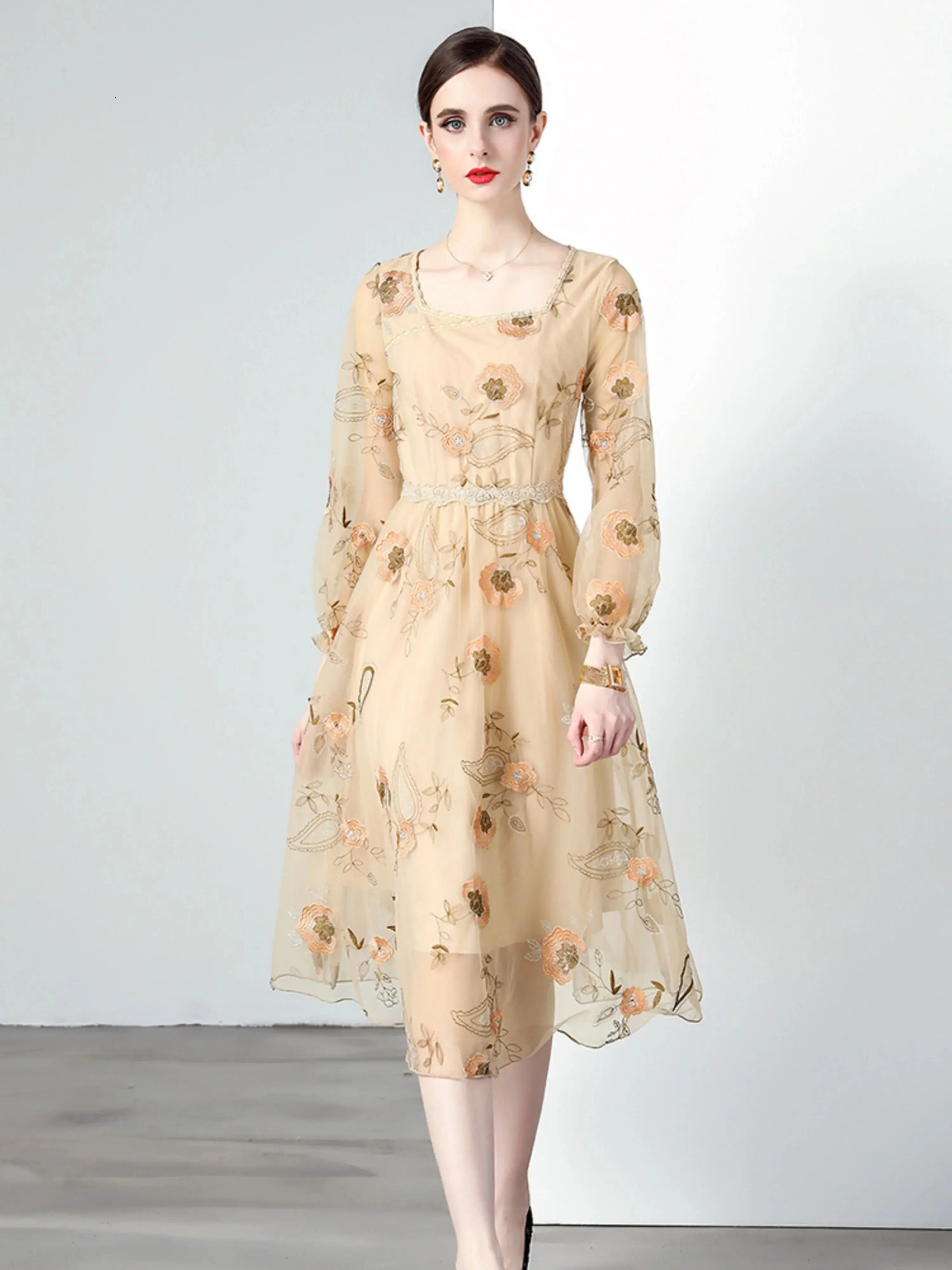 

2023 New Fashion Silk Dress Women's Autumn Versatile Embroidery Pullover French Loose Fit Mesh Casual Party Vestidos