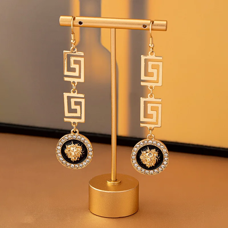 Lion Head Pendant Necklace Earrings Set for Women Simple Fashion Bracelet Ring Jewelry Accessories Hot Sale Party Gift