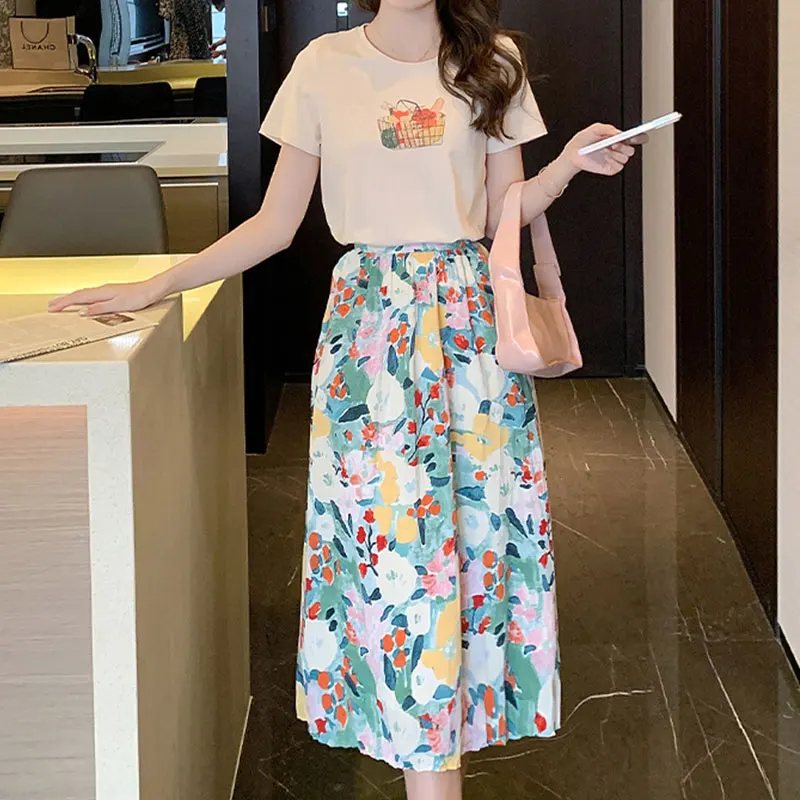

Elegant Fashion Harajuku Slim Fit Female Clothes Casual All Match Short Sleeve T-shirts Chiffon Printed Skirts Two Piece Set