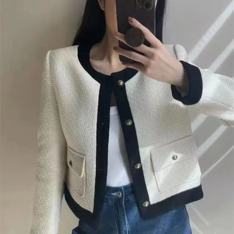 

2023 Autumn New Women's clothing stitching design sense round neck small fragrance Jacket Korean style elegant High-end Jacket