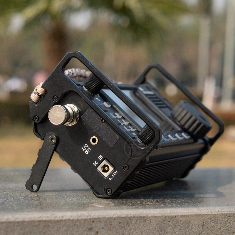 CNC Aluminum alloy Shield case Handle Carry Protector XIEGU X6100 Radio radio receiver