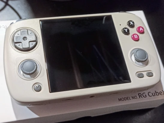 ANBERNIC RG CubeXX photo review