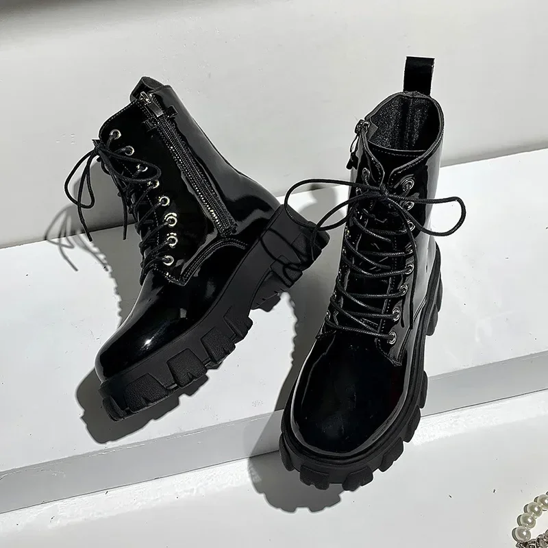 2023 New Fashion PU Leather Pearl Chain Platform Black Booties Punk British Style Casual Shoes Women's Ankle Boots Autumn