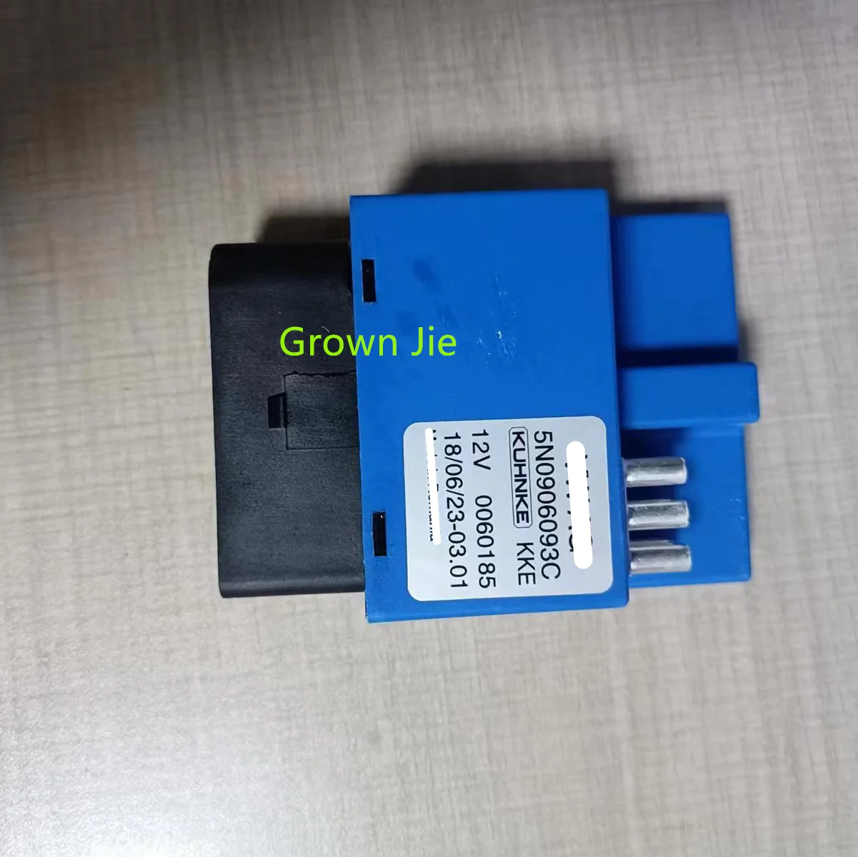 

5N0906093C 5ND906093 100014000 100013995 V W Автомобильные аксессуары инструменты, контроллер бензинового насоса для Q3 RSQ3