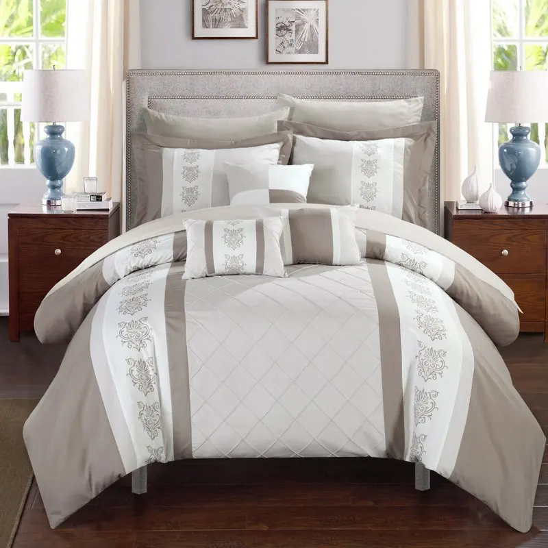 

Clayton Contemporary 10 Piece Bed in a Bag,