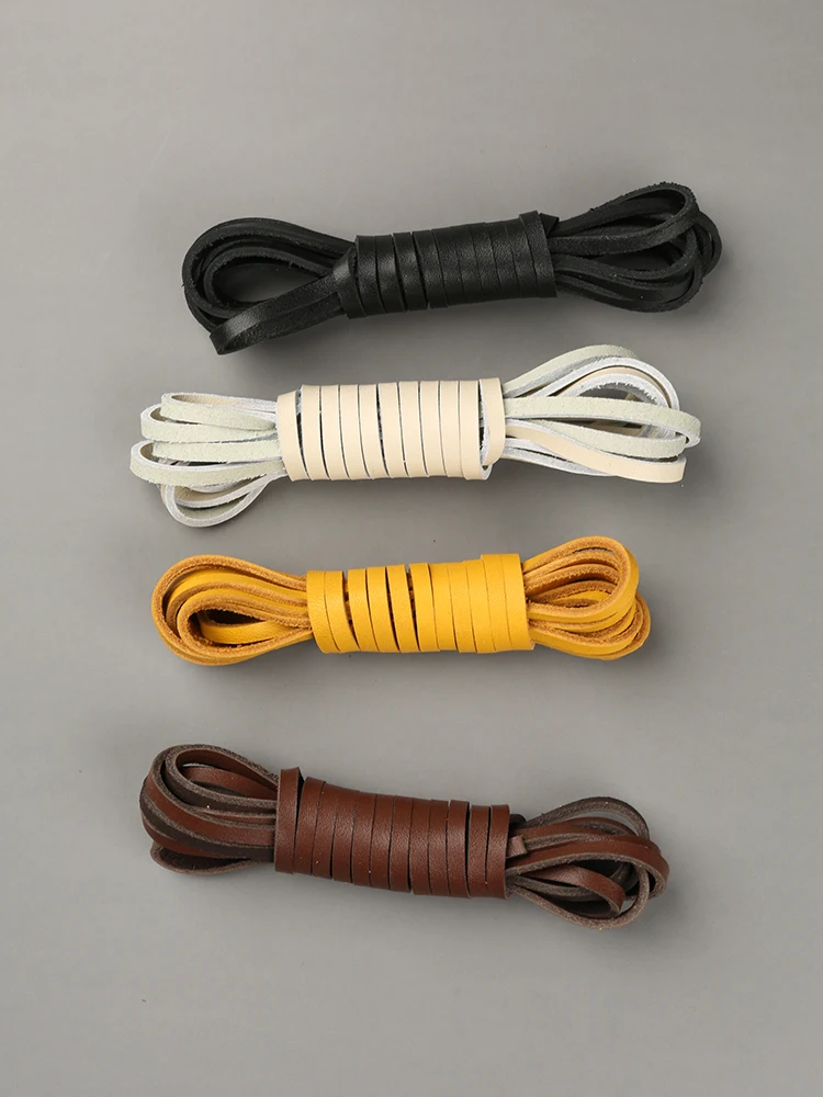 Hiberni flache Leder Schnürsenkel mit einer Breite von 4mm. Die oberste Leders chicht besteht aus gelbbraunen schwarzen Leders chnür senkeln – Detail 15