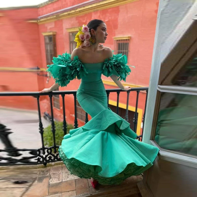 

Green Off The Shoulder Mermaid Evening Dresses Saudi Arabia Short Sleeve Tiered Trumpet Prom Dresses Dubai Formal Party Dress